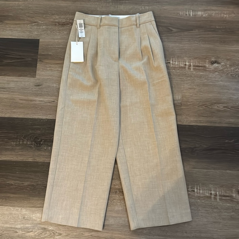 Aritzia Effortless Crop Beige Wide-Leg Pants Size 4